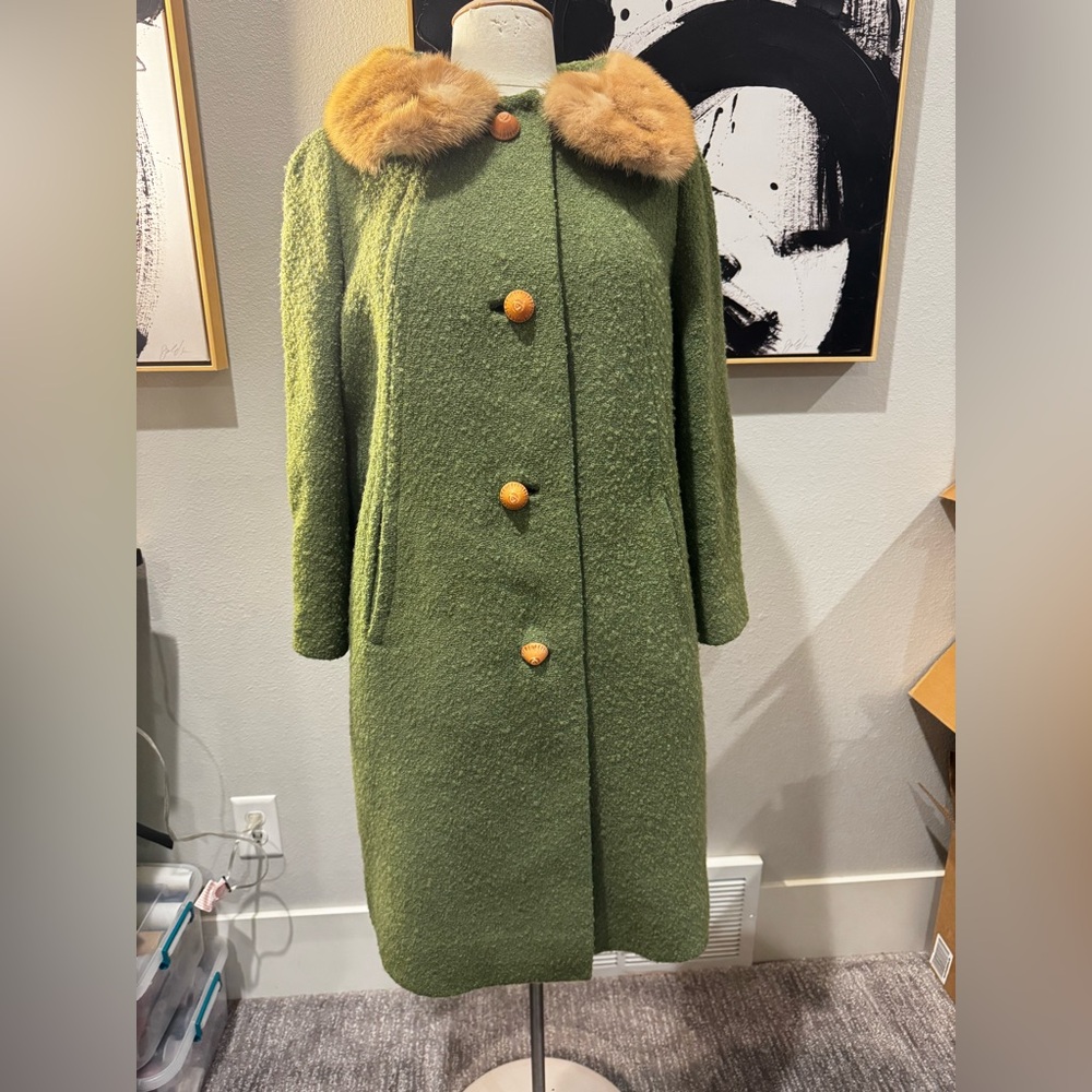 Vintage Fur Wool bettijean Coat Boucle Green Bakelite Buttons 50’s 60’s Swing